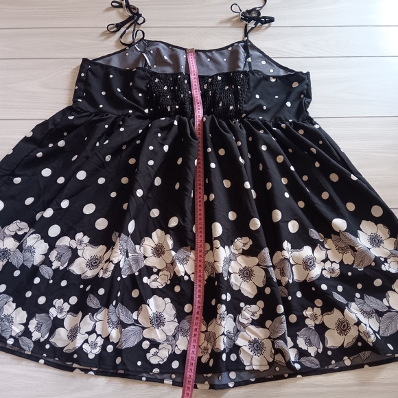 Plus Size Floral & Polka Dot Print Tie Shoulder Cami Dress - Picture 12 of 14